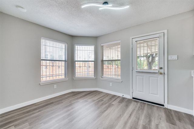2238 Arroyo Avenue, Dallas, TX 75219