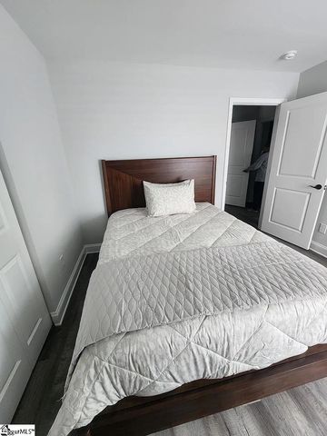 29 Snowmill Road, Woodruff, SC 29388