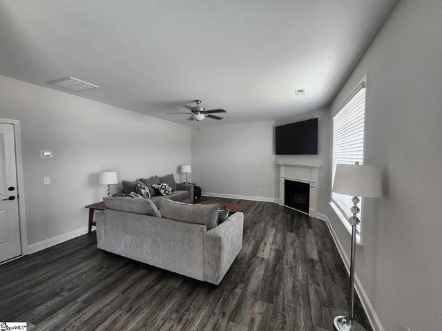 29 Snowmill Road, Woodruff, SC 29388