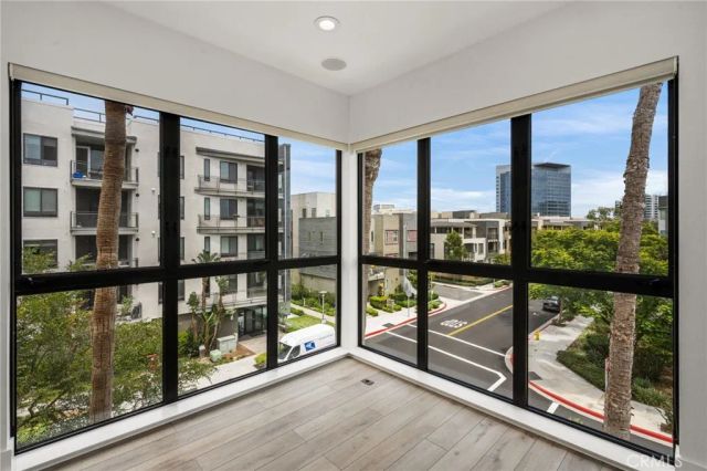 402 Rockefeller 315, Irvine, CA 92612