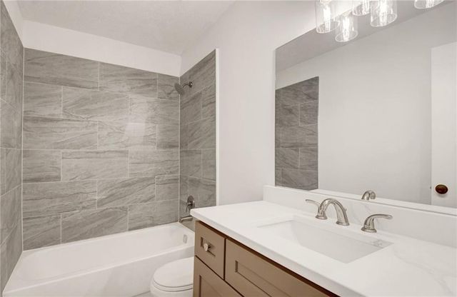 702 Glenleaf Drive, Peachtree Corners, GA 30092