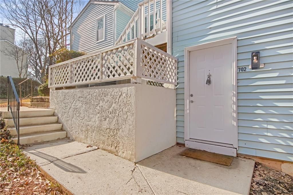 702 Glenleaf Drive, Peachtree Corners, GA 30092