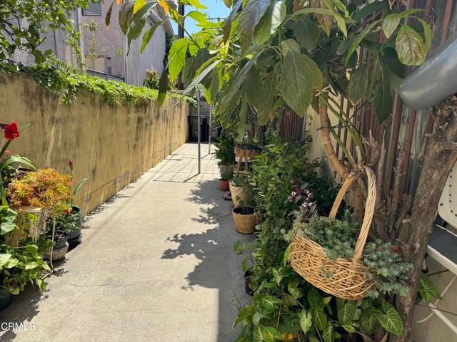 122 N Belmont Street, Glendale, CA 91206