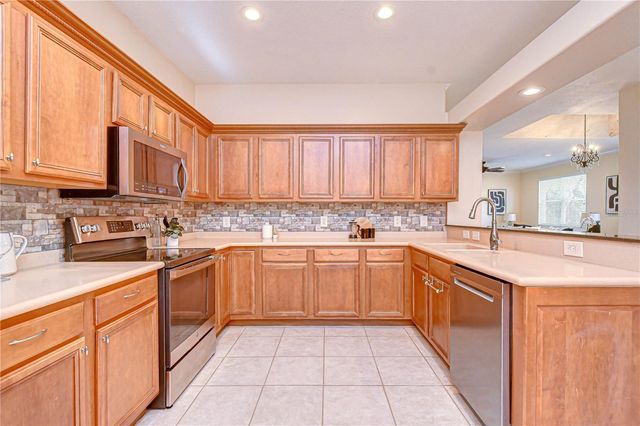 8005 SHADDOCK PLACE, Land O Lakes, FL 34637