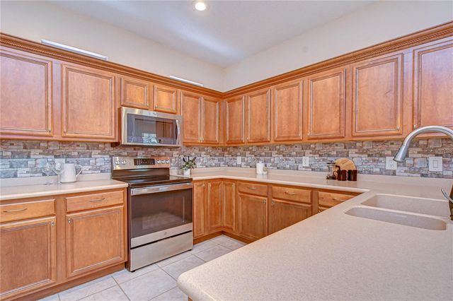 8005 SHADDOCK PLACE, Land O Lakes, FL 34637