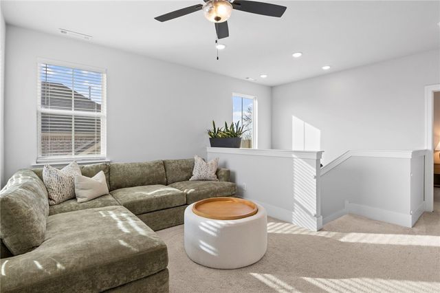 2963 N Whistle Post Drive, Fayetteville, AR 72704