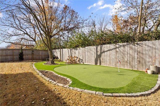 2963 N Whistle Post Drive, Fayetteville, AR 72704