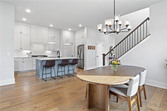 2963 N Whistle Post Drive, Fayetteville, AR 72704