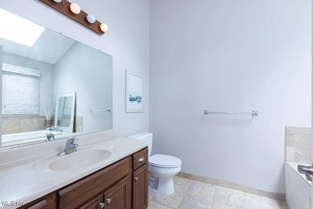 2051 Kingsborough Drive, Painesville, OH 44077