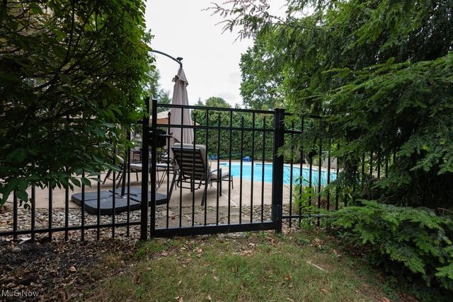 2051 Kingsborough Drive, Painesville, OH 44077