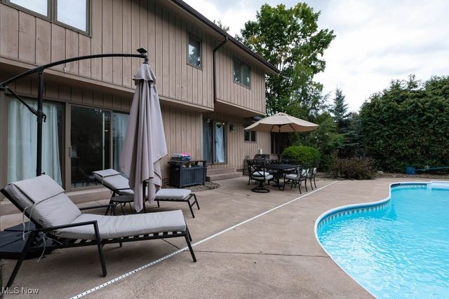 2051 Kingsborough Drive, Painesville, OH 44077