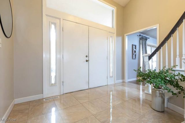 2051 Kingsborough Drive, Painesville, OH 44077