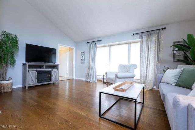 2051 Kingsborough Drive, Painesville, OH 44077