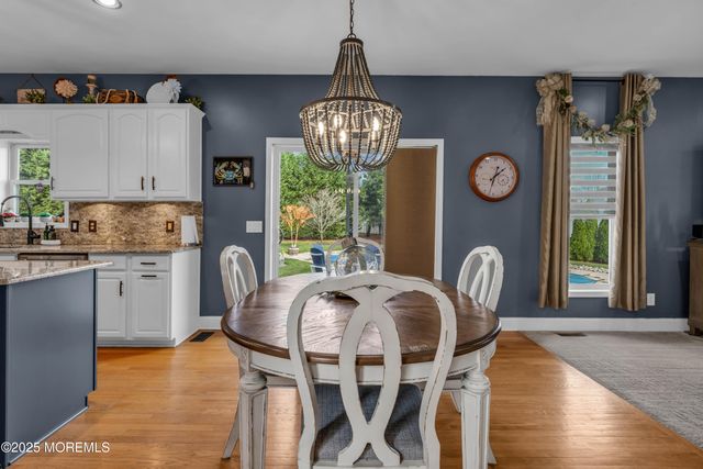 19 Maryann Place, Toms River, NJ 08753