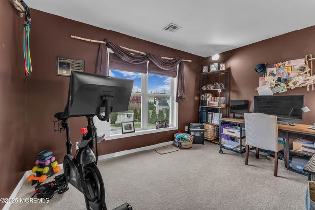 19 Maryann Place, Toms River, NJ 08753