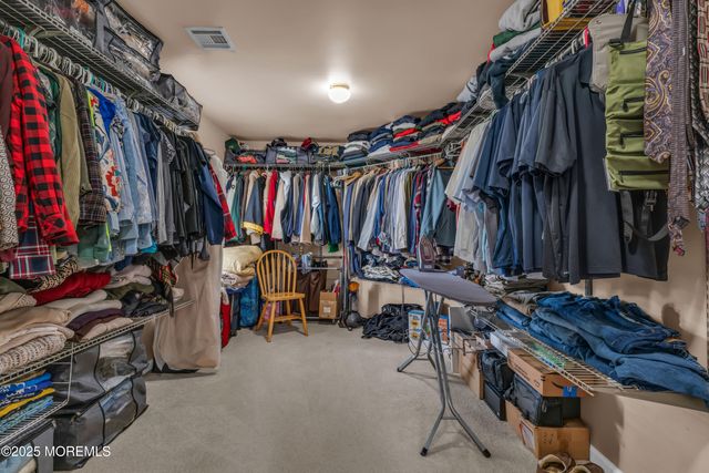 19 Maryann Place, Toms River, NJ 08753