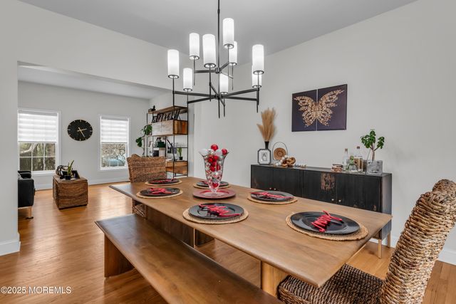 19 Maryann Place, Toms River, NJ 08753