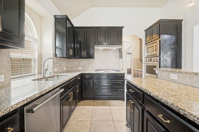 2919 Sendero, Grand Prairie, TX 75054