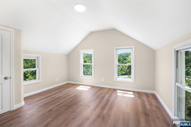 72 Koclas Drive, Netcong Borough, NJ 07857