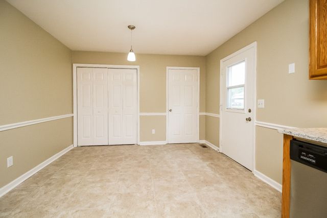 101 Wortham Ct, La Vergne, TN 37086