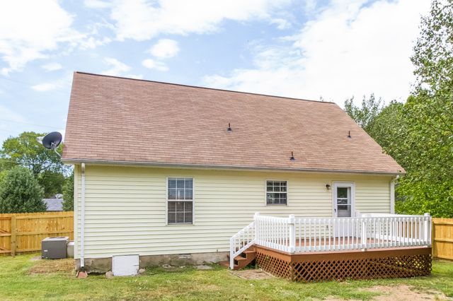 101 Wortham Ct, La Vergne, TN 37086