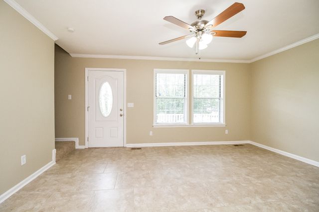 101 Wortham Ct, La Vergne, TN 37086