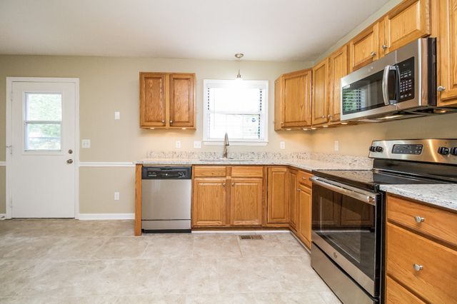 101 Wortham Ct, La Vergne, TN 37086