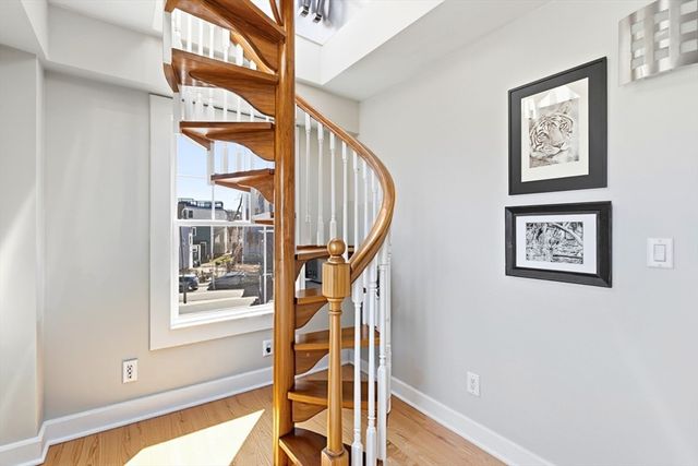 35 Middle St. 4, Boston, MA 02127