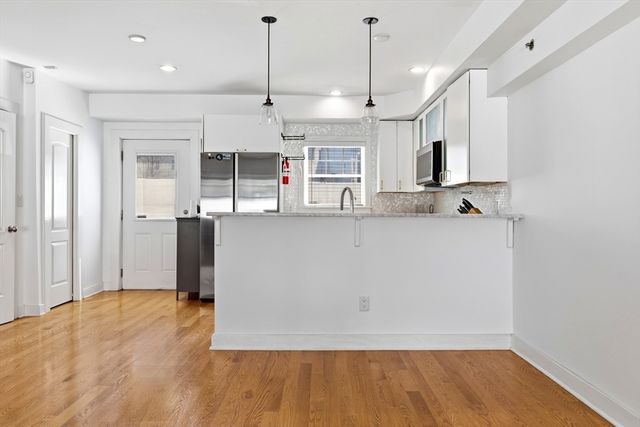 35 Middle St. 4, Boston, MA 02127