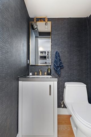 35 Middle St. 4, Boston, MA 02127