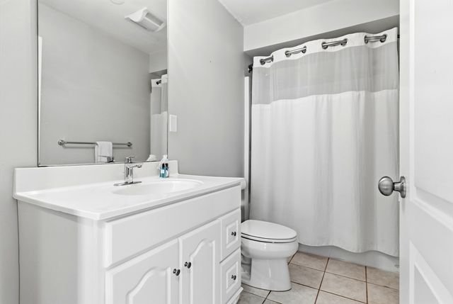 35 Middle St. 4, Boston, MA 02127