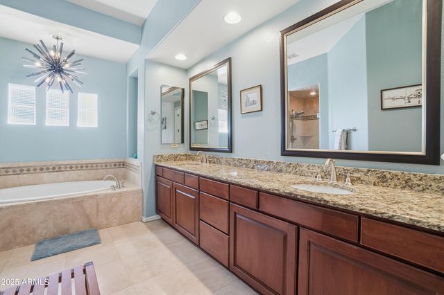 1802 W MEAD Place, Chandler, AZ 85248