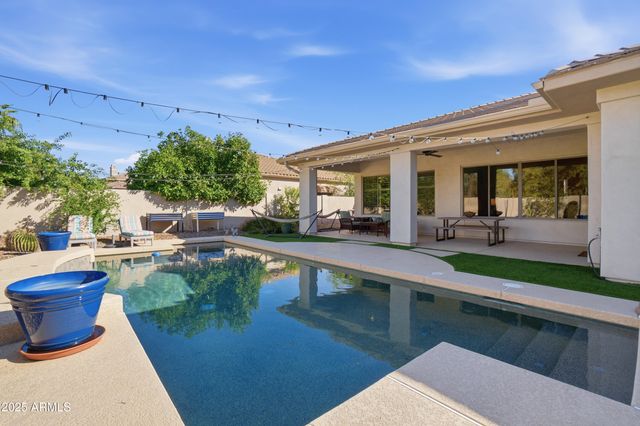 1802 W MEAD Place, Chandler, AZ 85248