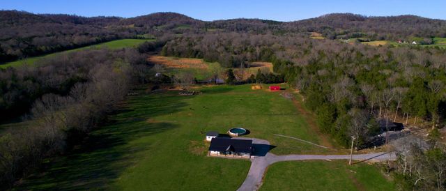 2586 Brown Shop Rd, Petersburg, TN 37144