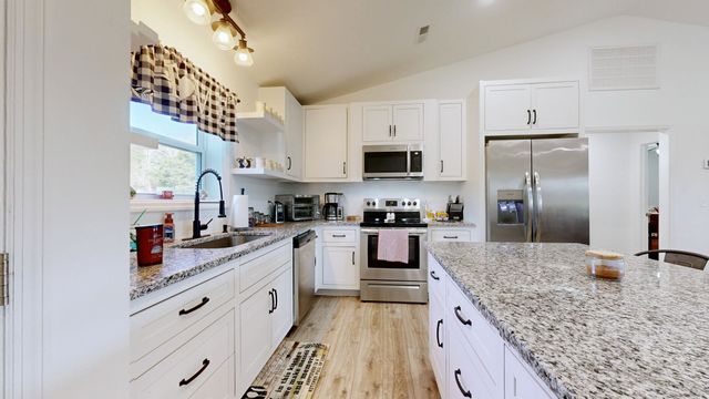 2586 Brown Shop Rd, Petersburg, TN 37144