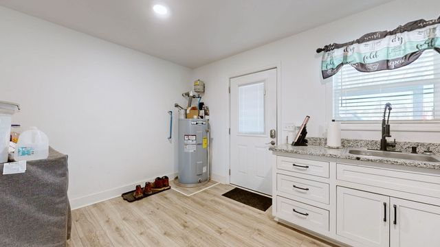 2586 Brown Shop Rd, Petersburg, TN 37144