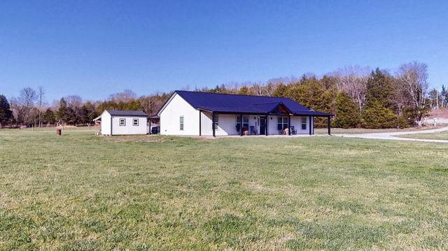 2586 Brown Shop Rd, Petersburg, TN 37144