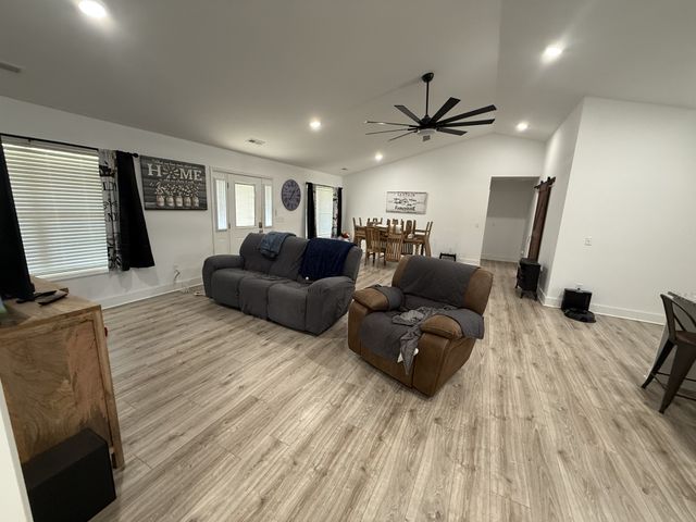 2586 Brown Shop Rd, Petersburg, TN 37144