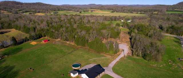 2586 Brown Shop Rd, Petersburg, TN 37144