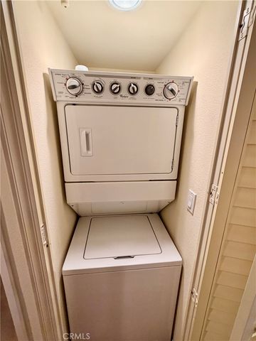 19804 Sandpiper 9, Newhall, CA 91321