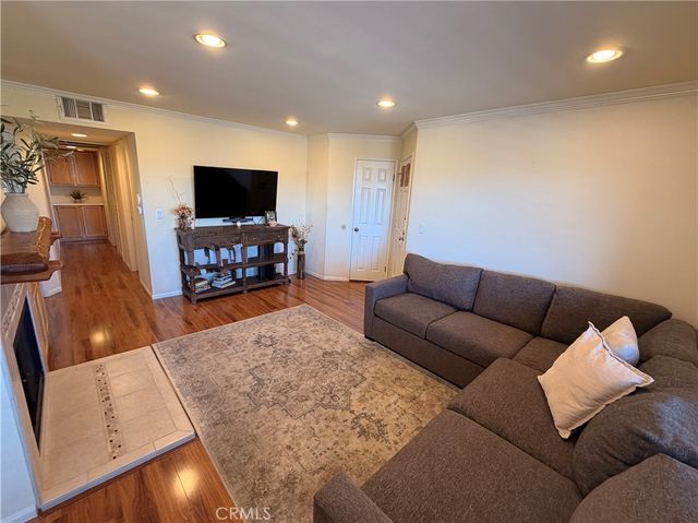 19804 Sandpiper 9, Newhall, CA 91321