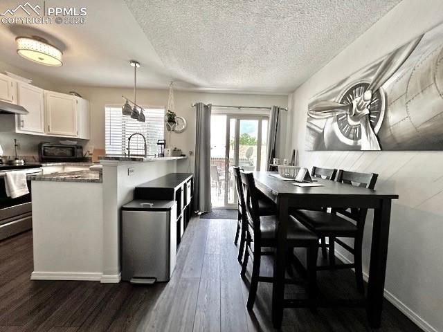 6838 Ravencrest Drive, Colorado Springs, CO 80919