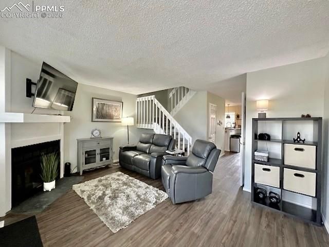 6838 Ravencrest Drive, Colorado Springs, CO 80919