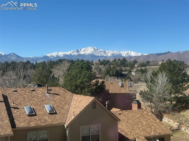 6838 Ravencrest Drive, Colorado Springs, CO 80919