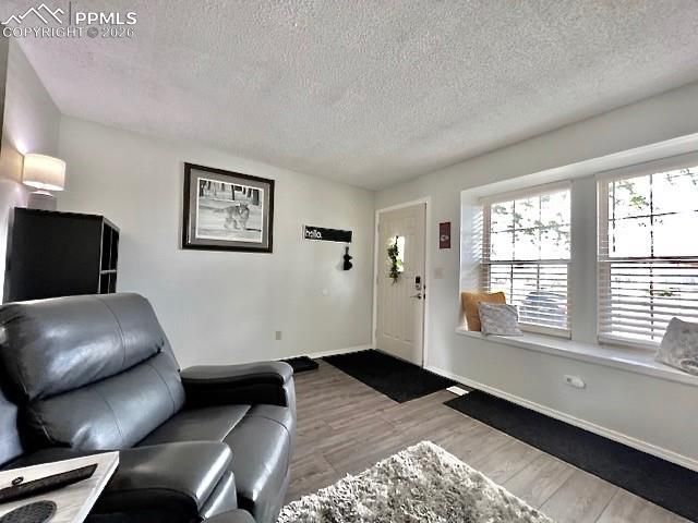 6838 Ravencrest Drive, Colorado Springs, CO 80919