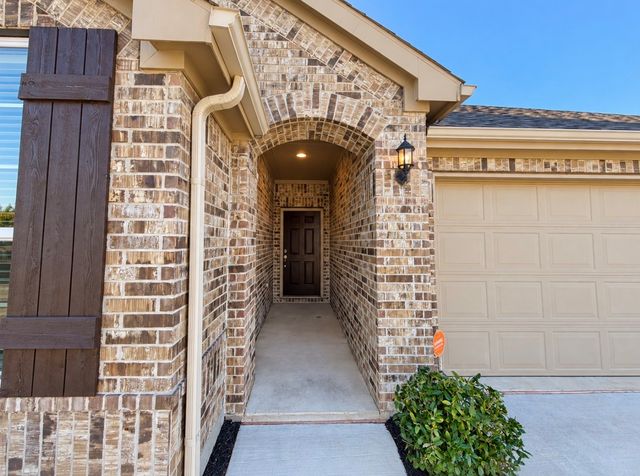 2848 N Ranger LN Street, Aubrey, TX 76227