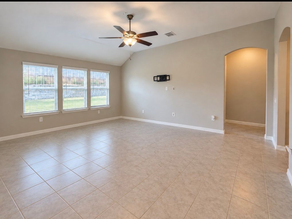 2848 N Ranger LN Street, Aubrey, TX 76227 — photo 4