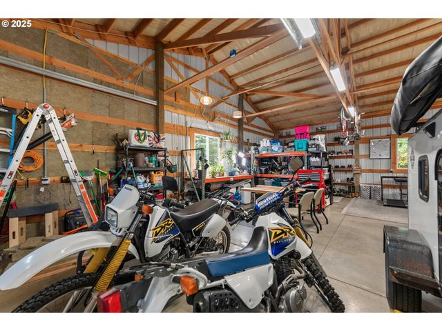 291 CALLAHAN Rd, Roseburg, OR 97471