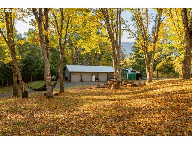 291 CALLAHAN Rd, Roseburg, OR 97471