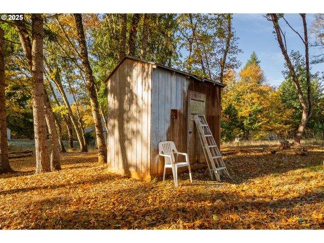 291 CALLAHAN Rd, Roseburg, OR 97471